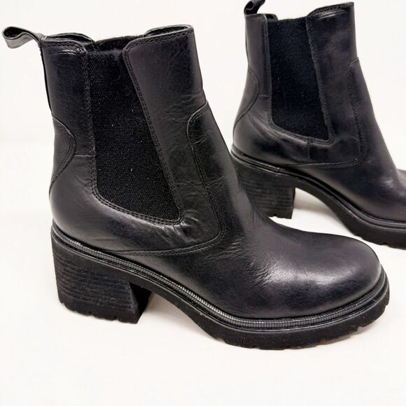 Sofft Aqua Jordie Black Leather Rabbit Fur Chelsea Slip On Boots Lug Sole 9.5 - Picture 3 of 9